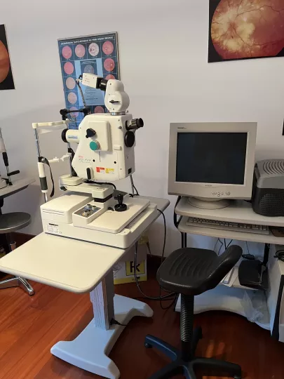 attrezzature studio oculistico